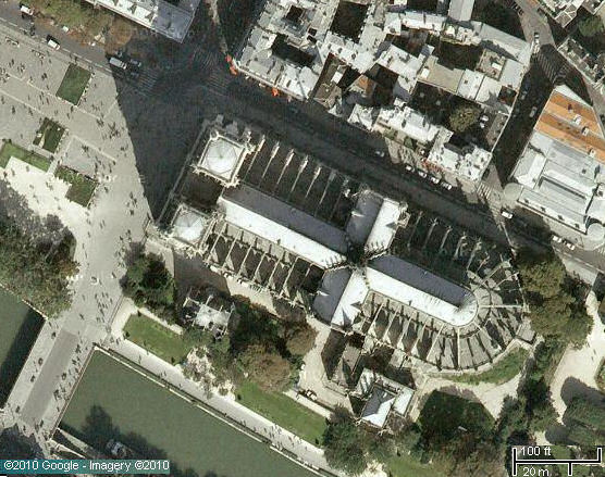 Satellite view, cathedral of Notre Dame de Paris. Image: google.com