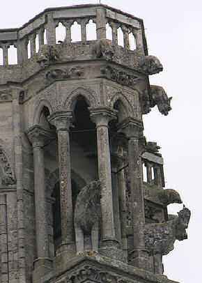 Laon's cows in September 2005. Image credit: engineera