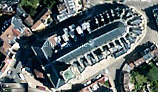 Satellite view of Nevers cathedral.