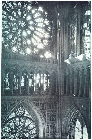 Reims cathedral, after German bombingReims cathedral, after German bombing