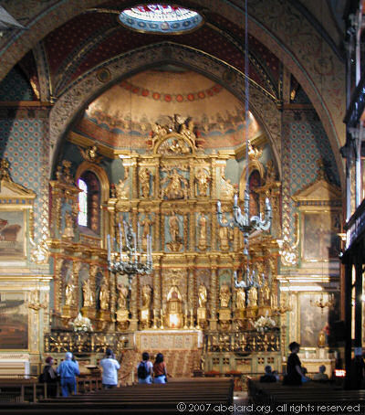 The retable in the Eglise Saint 
        Jean-Baptiste at St Jean de Luz