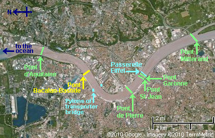 Google map locating past, present and future bridges at Bordeaux