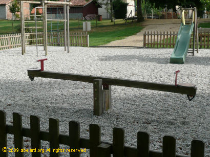 A french seesaw